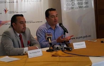 Christian Ruiz está a cargo de la Superintendencia de Control de Poder del Mercado desde septiembre de 2017 cuando terminó el periodo de Pedro Páez. Antes de ingresar a esa entidad fue gerente general del Banco Central y asesor en el Banco de Fomento.