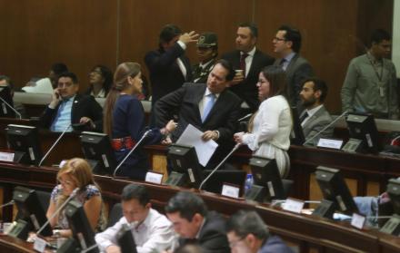 Los asambleístas socialcristianos estuvieron muy activos en la negociación para conseguir los votos para aprobar la terna de candidatos de la Asamblea al Consejo de la Judicatura.