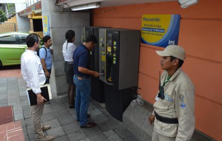 Demanda. El pago automático es una de las ventajas de aparcar en los malecones, afirman sus directivos.
