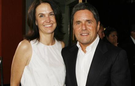 La exrepresentante de Rose McGowan, Jill Messick, al junto productor Brad Grey.