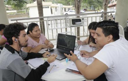 La Escuela Superior Politécnica del Litoral, ESPOL, fue ubicada en el puesto 93.