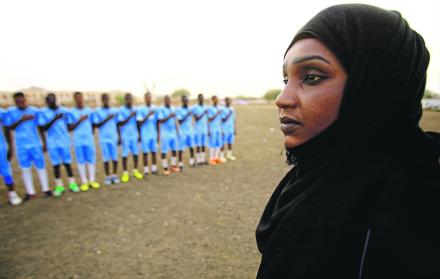 En 1957, la selección masculina de Sudán clasificó al repechaje del Mundial Suecia 1958 contra Gales, sin embargo se retiró debido a problemas económicos.