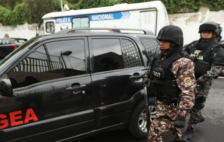 Seguridad. Los procesados llegaron a la Fiscalía en grupos de dos y tres. Fueron escoltados por comandos del Grupo de Operaciones Especiales.