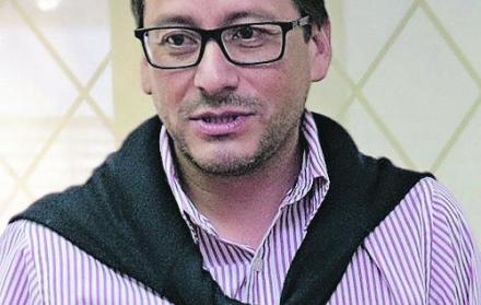 Pablo Yánez era subsecretario de Fernando Alvarado. Sus excompañeros lo han señalado como responsable de las presuntas irregularidades en los contratos auditados por la Contraloría.