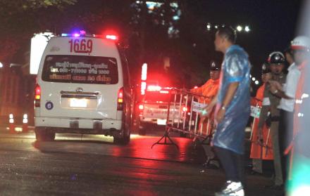 Los niños fueron llevados en ambulancia al hospital luego de ser rescatados.