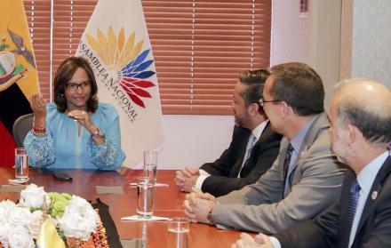 Reforma. El Colegio de Abogados de Pichincha se reunió con la presidenta de la Asamblea, Elizabeth Cabezas.