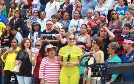 La presentadora de En contacto asegura que todo ha pasado desde que entró a hacer farándula.