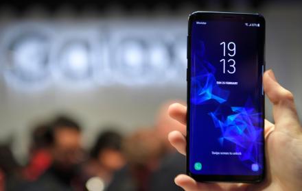 La cámara incluye tecnología de realidad aumentada que permite generar avatares en 3D similares a los usuarios del smartphone.