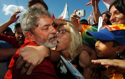 El juez permitirá que el político izquierdista se entregue voluntariamente hasta las 17:00 hora local del viernes 6 de abril.