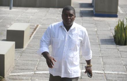 Versión. El abogado Segundo Caicedo fue ayer a la Fiscalía a dar una versión en la investigación por secuestro.