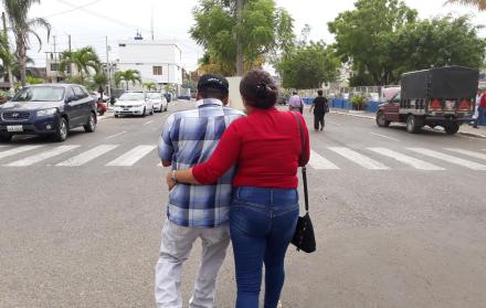 Los padres del adolescente llegaron al Comando de la Policía de la Subzona El Oro, para agradecer por el rescate.