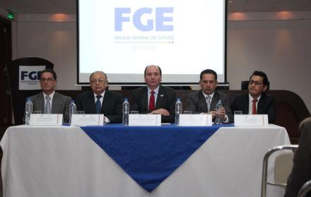 Se aclaró que la abstención no significa que Carlos Pareja Yannuzzelli esté exento de cumplir con otras condenas.