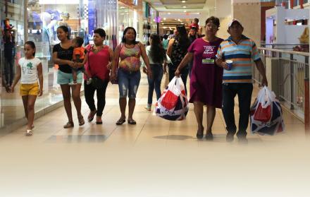 En el Mall del Sur ya se nota un incremento de tráfico de personas.