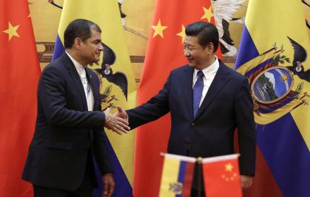 El presidente Rafael Correa junto a el presidente de China Xi Jinping.
