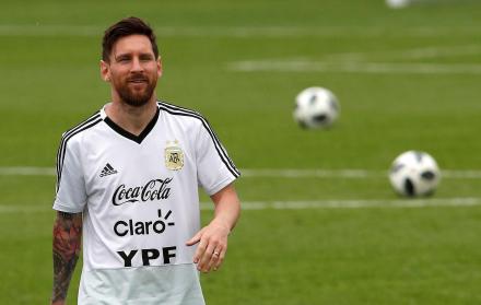 El delantero y capitán de la selección de Argentina, Lionel Messi, durante el entrenamiento previo al debut de la selección argentina contra Islandia.