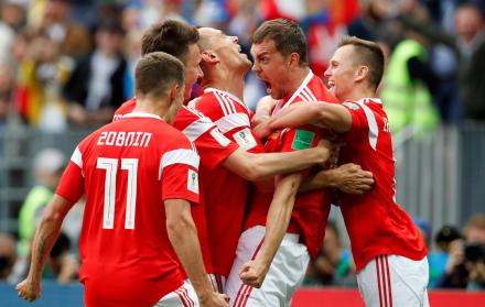 Desde el desfile previo al partido y luego del encuentro, la selección de Rusia vivió una inauguración redonda, gracias a la contundente goleada contra la selección de Arabia.