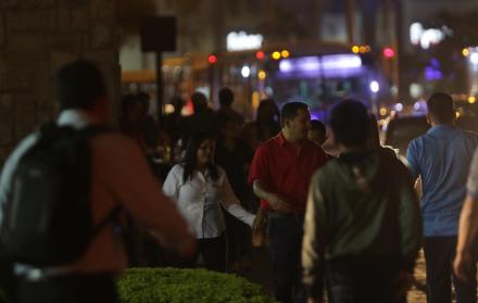 Alerta. Las personas iban con miedo por los cortes.