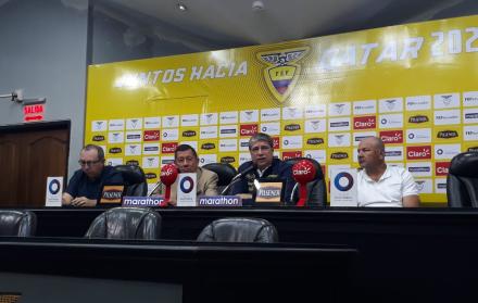 En rueda de prensa el técnico dio a conocer la lista oficial.