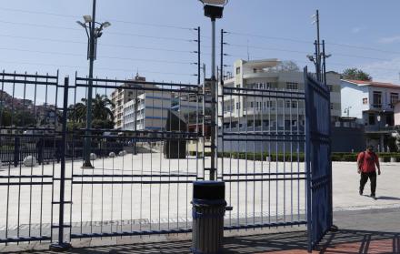 En reiteradas ocasiones, el alcalde Jaime Nebot ha mencionado que los propios ciudadanos le han pedido que cierre los parques que inaugura para evitar que estos sean tomados por la delincuencia.