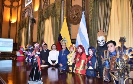 Rueda de prensa sobre Budokan.