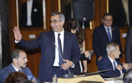 Entre las funciones que desempeñó con anterioridad Jalkh, estuvo ser el Secretario particular del expresidente y también ministro de Gobierno.