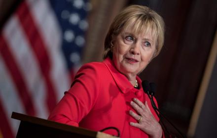 Hillary Clinton niega abuso de poder de su esposo en el caso Lewinsky