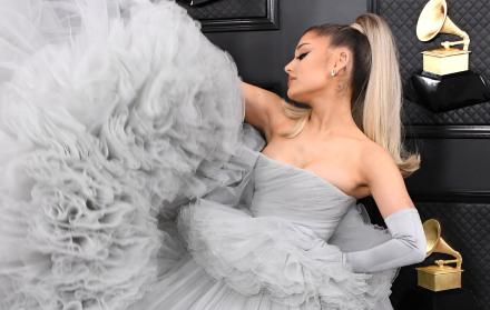 ariana-grande-celebro-su-cumpleanos-con-una-fiesta-inspirada-en-midsommar-destacada-1