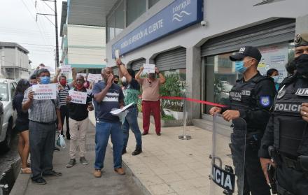 Los protestantes señalaron que van a seguir con las medidas todos los lunes hasta que las autoridades se sensibilicen.