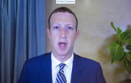 zuckerberg-facebook-instagram-whatsapp-venta