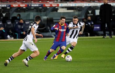 Lionel-Messi-gol-Levante