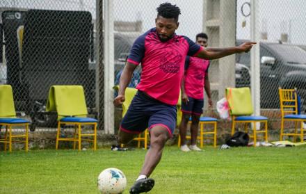 Jonathan-González-Delfín-Aucas