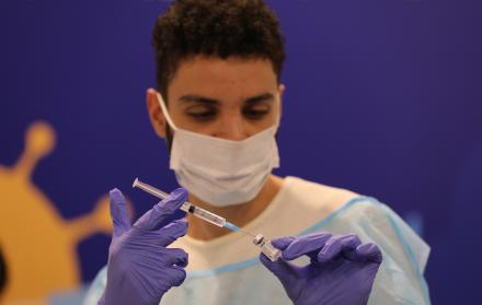 IAnálisis preliminares en Israel muestran alta efectividad de la vacuna de Pfizer.