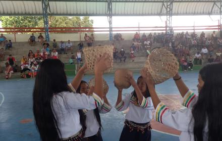 El grupo de danza ‘Las Niñas Amazónicas’ muestra sus coreografías en el evento