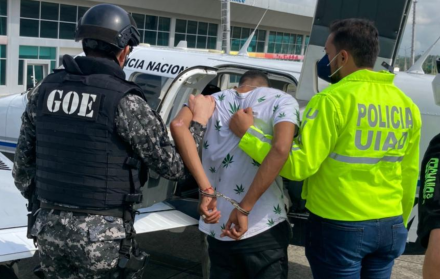 Fue trasladado en un helicóptero de la Policía hasta Guayaquil.