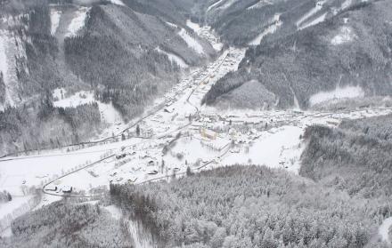 La temporada de nieve en los Alpes, por debajo de los 2.000 metros, disminuyó entre 22 y 34 días durante casi los últimos 50 años, según un análisis en seis países alpinos publicado en la revista The Cryosphere.