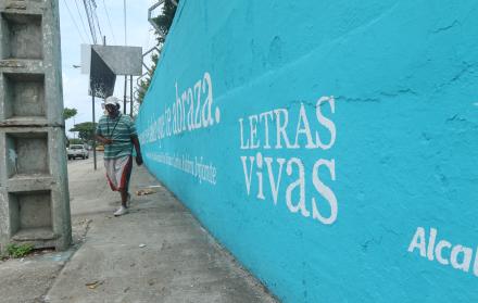 LETRAS VIVAS, MURAL E (33232702)