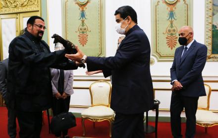 Steven Seagal y Nicolás Maduro