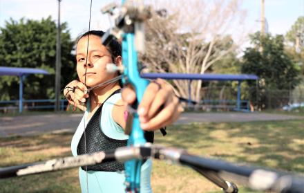 Marie Córdova tiro con arco Ecuador