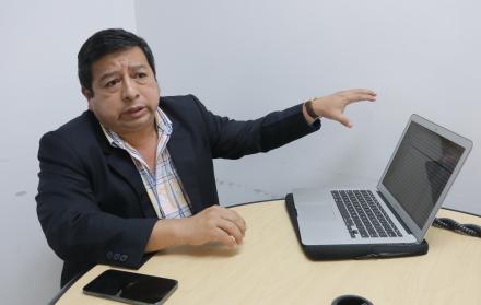 José Flores, abogado y concejal alterno de Guayaquil. Es magíster en derecho constitucional.