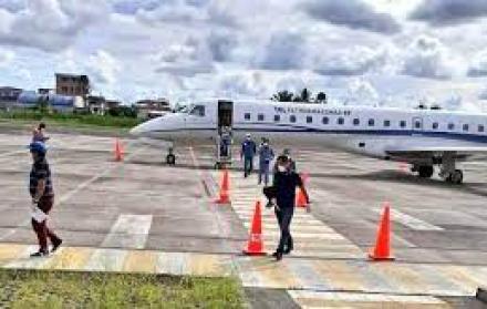 FOTO 1 Avion Petroamazonas