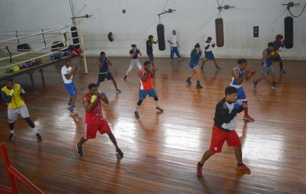 Boxeo Ecuador juvenil y de mayores
