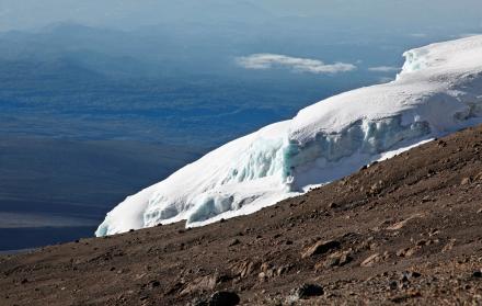 Imagen de archivo de uno de los glaciares del Kilimanjaro, en Tanazania.