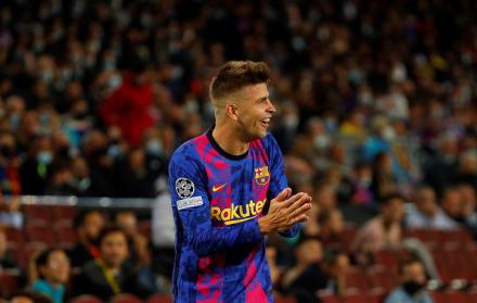 El defensa del Barcelona Gerard Piqué reacciona durante el encuentro del grupo E la UEFA Liga de Campeones entre el FC Barcelona y el FC Dinamo de Kiev este miércoles el estadio Camp Nou.