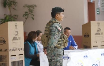 elecciones- consulta- Lasso