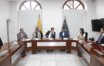ministro jimenez asambleistas