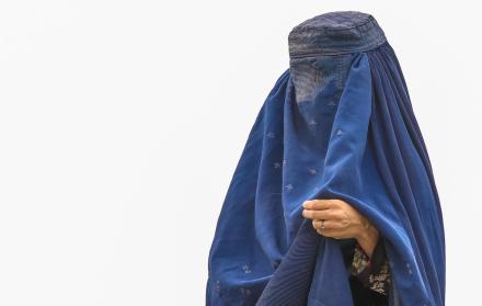 mujer con burka