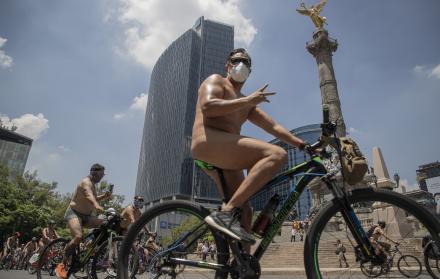 Cientos de ciclistas r (8339168)