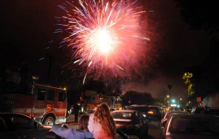 Fotografía de archivo en la que se registraron los fuegos pirotécnicos durante los festejos de un 4 de julio, en Florida (EE.UU.).