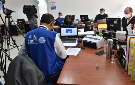 Referencia. El Consejo Nacional Electoral (CNE) inició el proceso de notificación a los miembros de la junta receptora del voto.