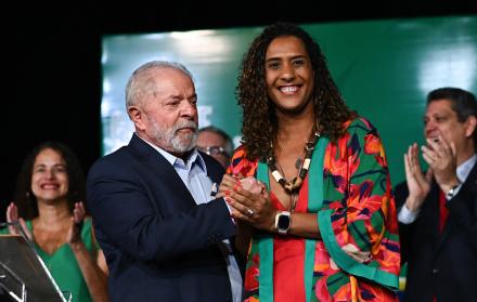 Lula anuncia